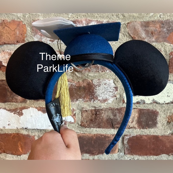 Disney Parks Class of 2026 Graduation Mickey Ear Hat Tassel Headband NEW